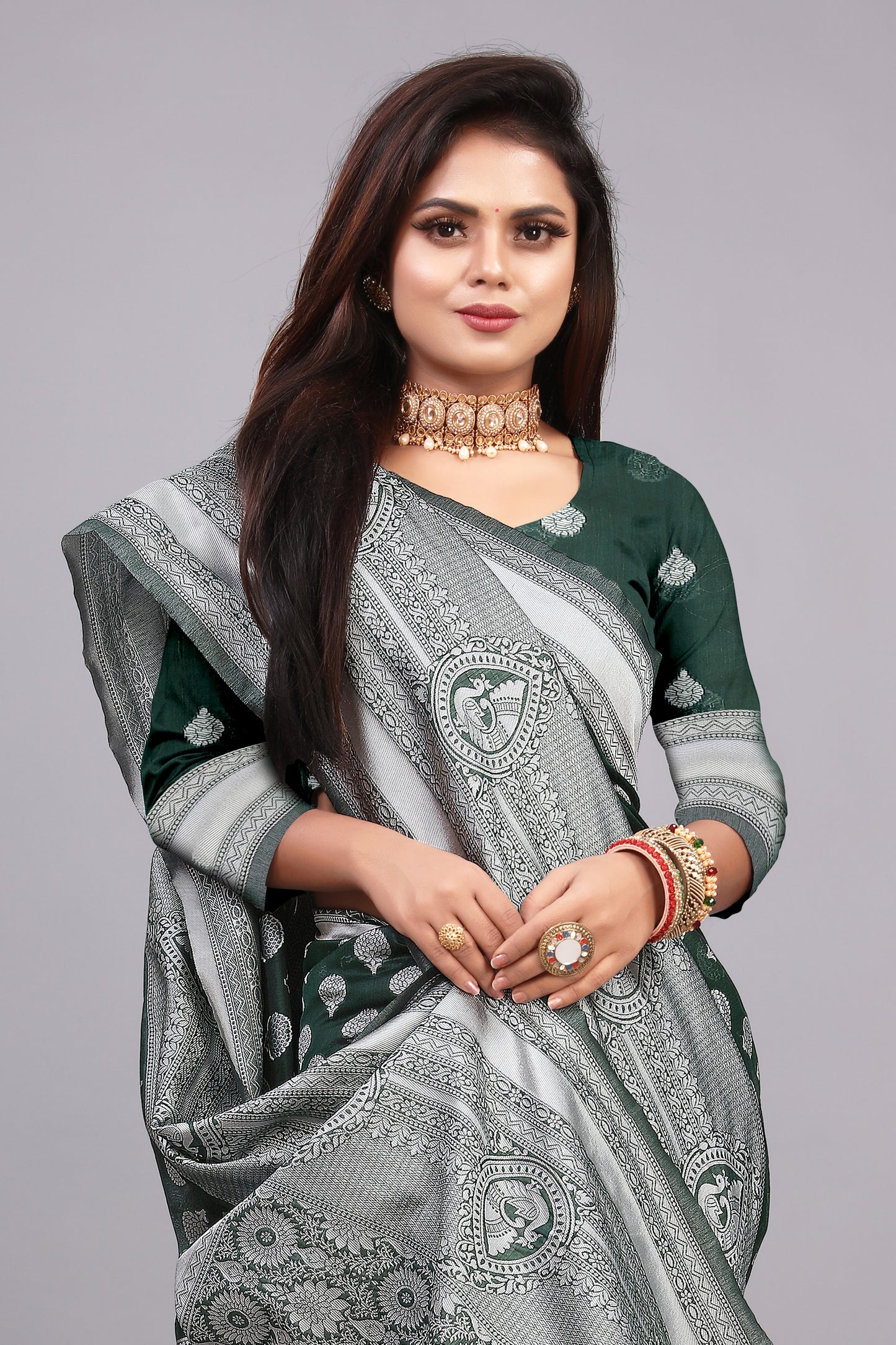 Delightful Exclusive Attractive Designer Bollywood Saree For Women Soft Lichi Silk saree with Rich Pallu & Meenakari with Weaving Border ( Rapair Buta - Dark Green )