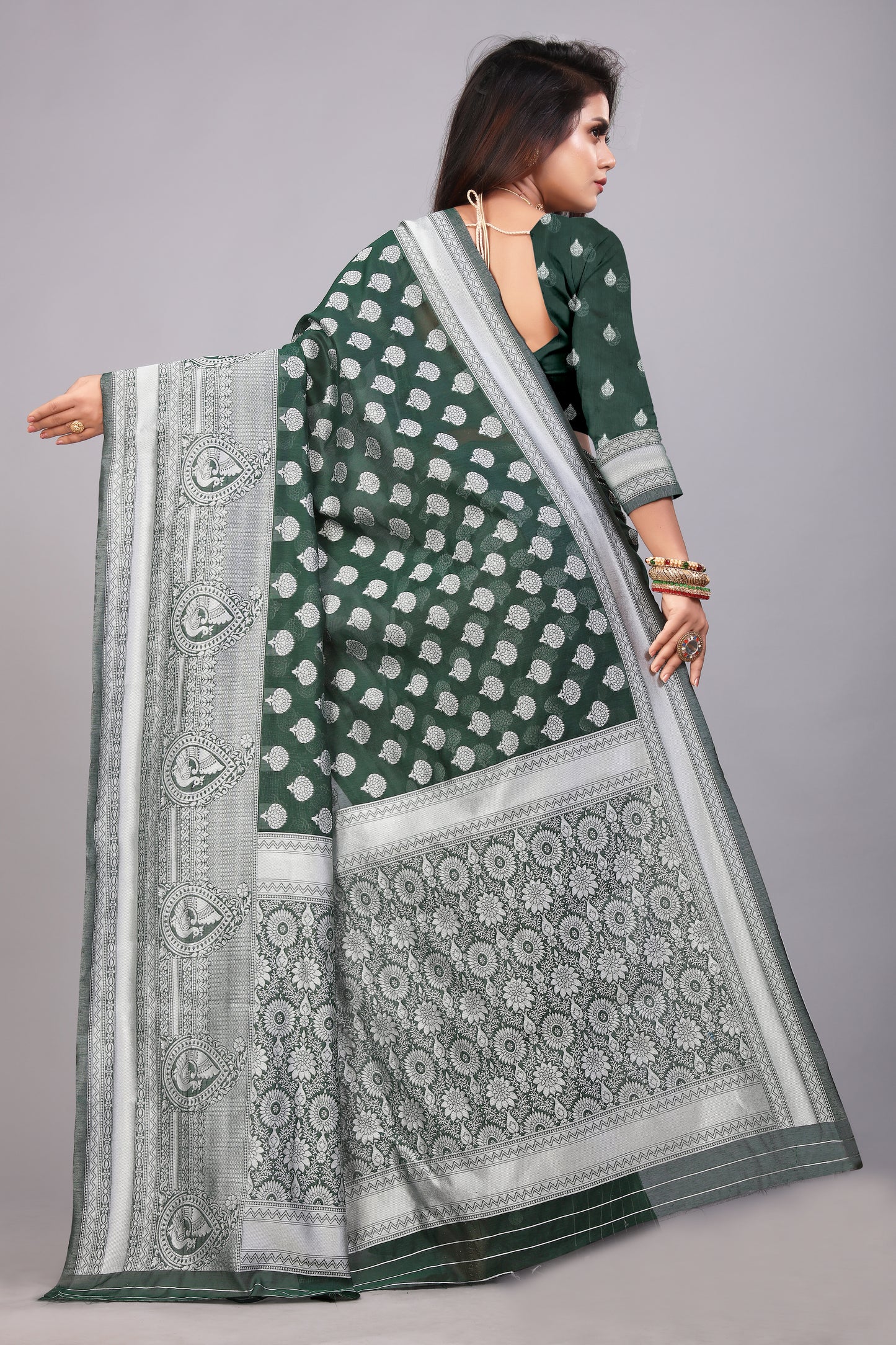 Delightful Exclusive Attractive Designer Bollywood Saree For Women Soft Lichi Silk saree with Rich Pallu & Meenakari with Weaving Border ( Rapair Buta - Dark Green )