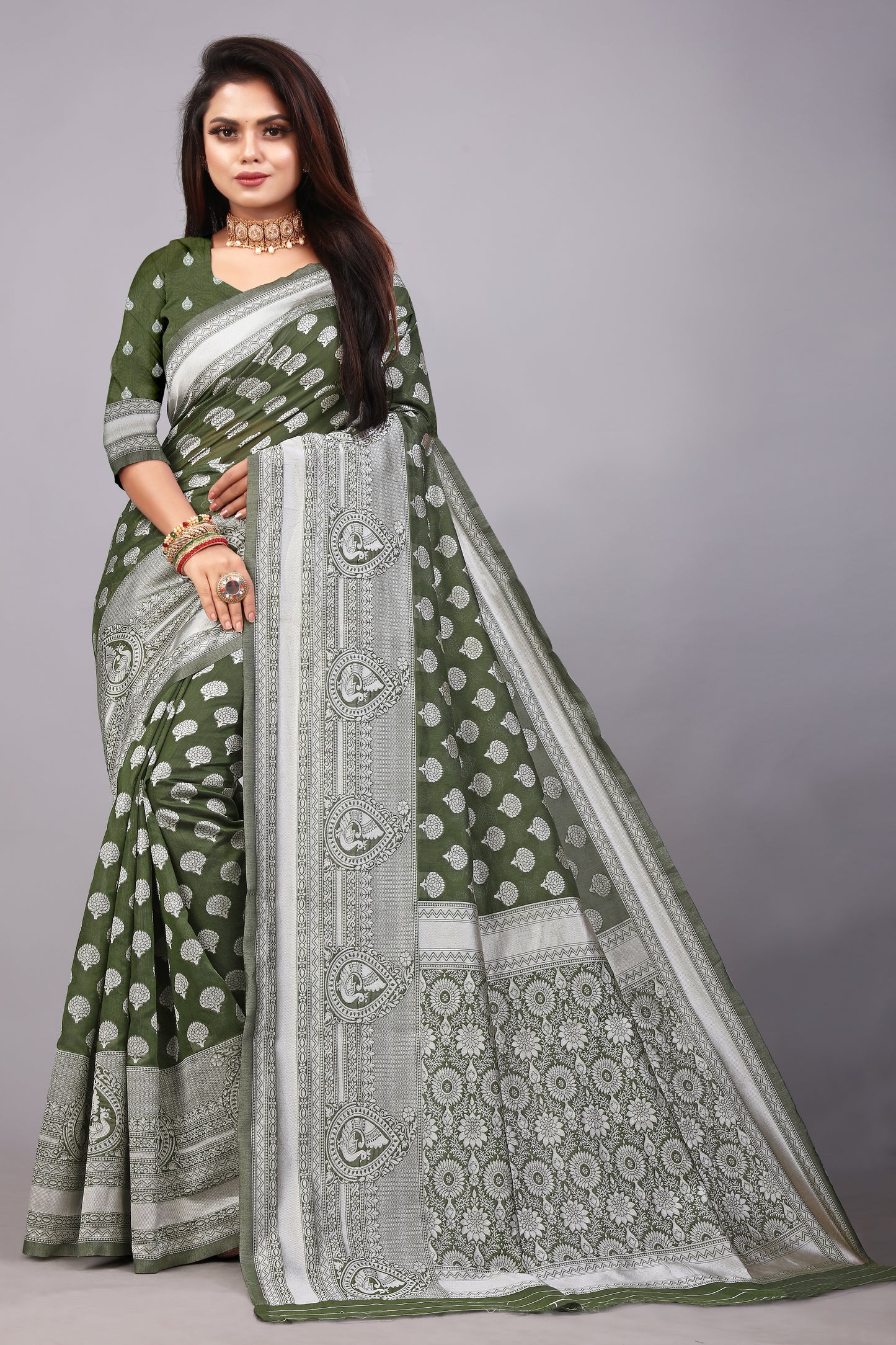 Delightful Exclusive Attractive Designer Bollywood Saree For Women Soft Lichi Silk saree with Rich Pallu & Meenakari with Weaving Border ( Rapair Buta - Mahendi Green )