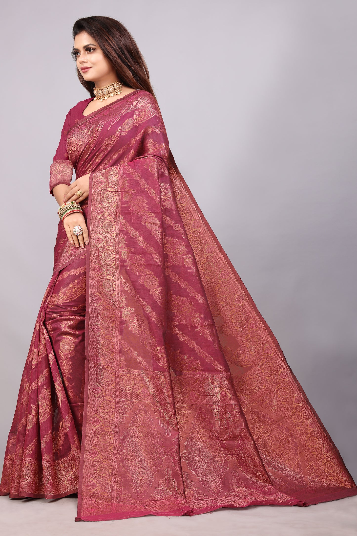 Delightful Exclusive Attractive Designer Bollywood Saree For Women Soft Lichi Silk saree with Rich Pallu & Meenakari with Weaving Border ( Rapair Leriya - Pink )