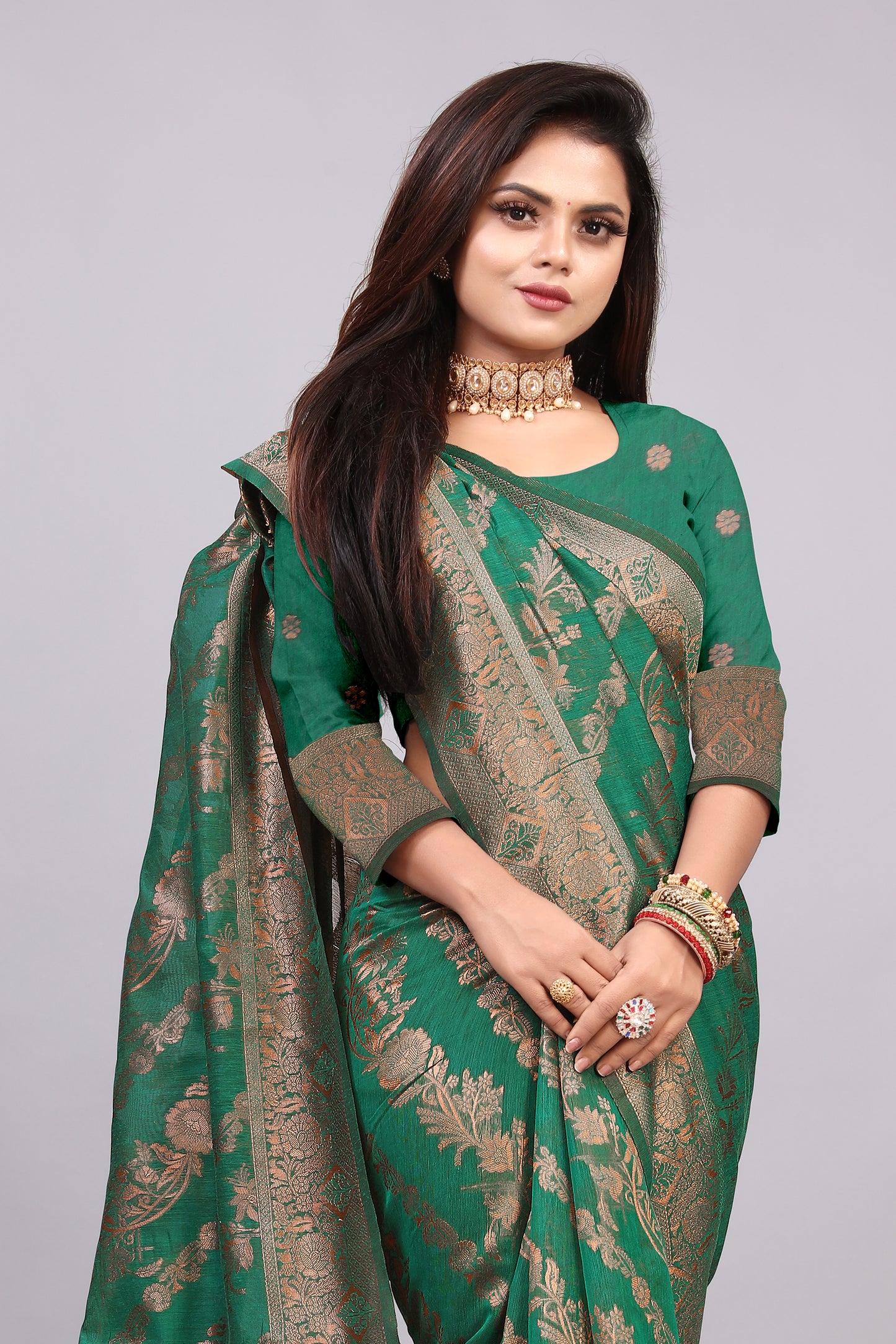Delightful Exclusive Attractive Designer Bollywood Saree For Women Soft Lichi Silk saree with Rich Pallu & Meenakari with Weaving Border ( Rapair Leriya - Light Green )