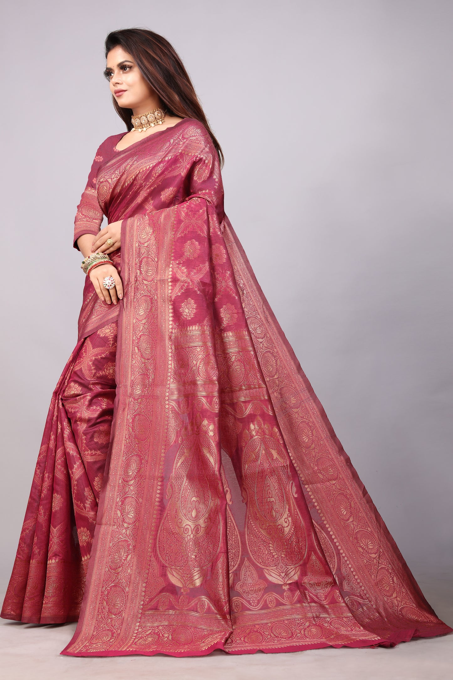 Delightful Exclusive Attractive Designer Bollywood Saree For Women Soft Lichi Silk saree with Rich Pallu & Meenakari with Weaving Border ( Rapair Leriya 02 - Pink )
