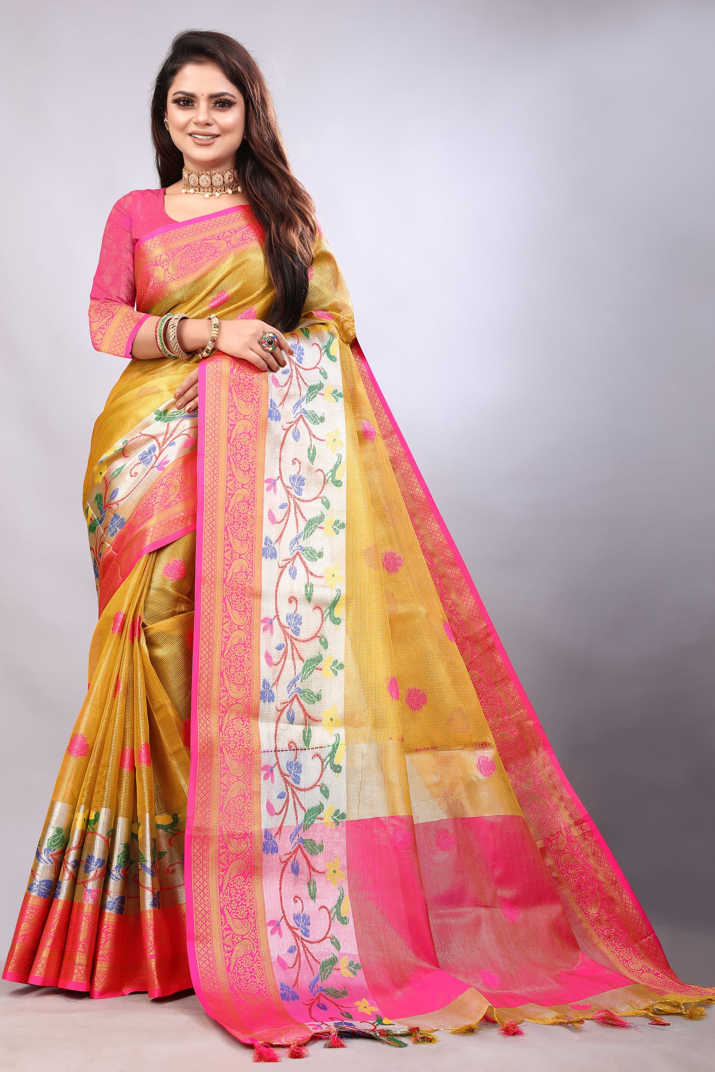 Delightful Exclusive Attractive Designer Bollywood Saree For Women Soft Lichi Silk saree with Rich Pallu & Meenakari with Weaving Border ( Gold Chaki - Pink )