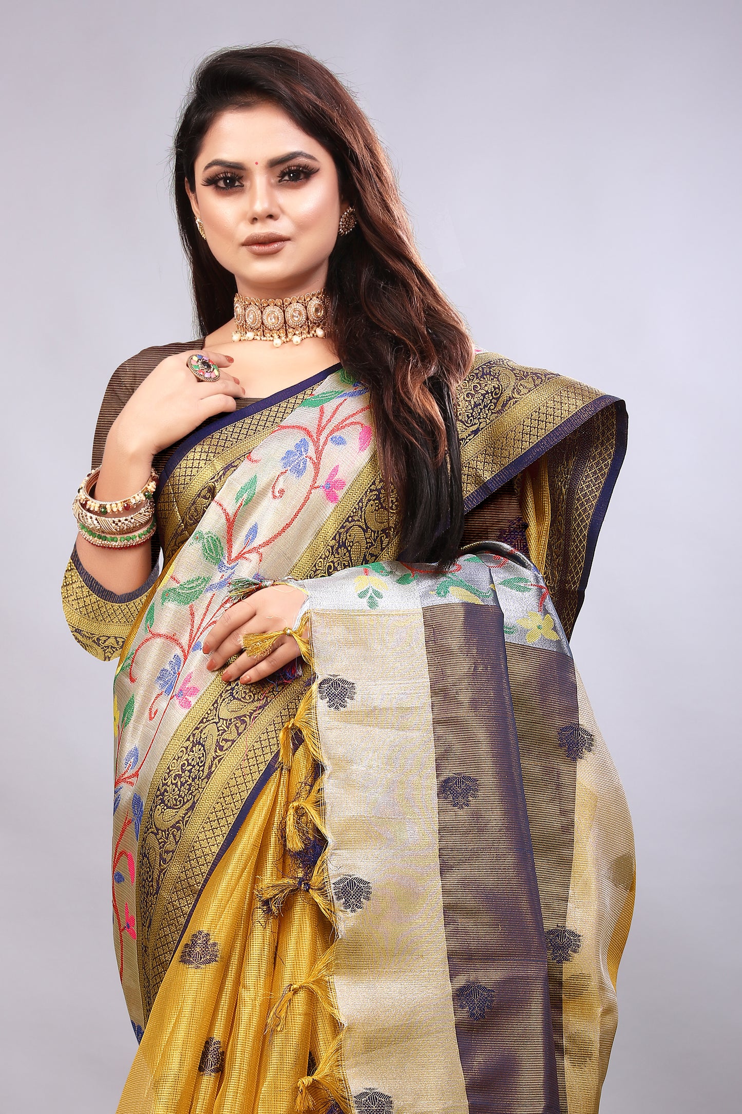 Delightful Exclusive Attractive Designer Bollywood Saree For Women Soft Lichi Silk saree with Rich Pallu & Meenakari with Weaving Border ( Gold Chaki - Yellow )