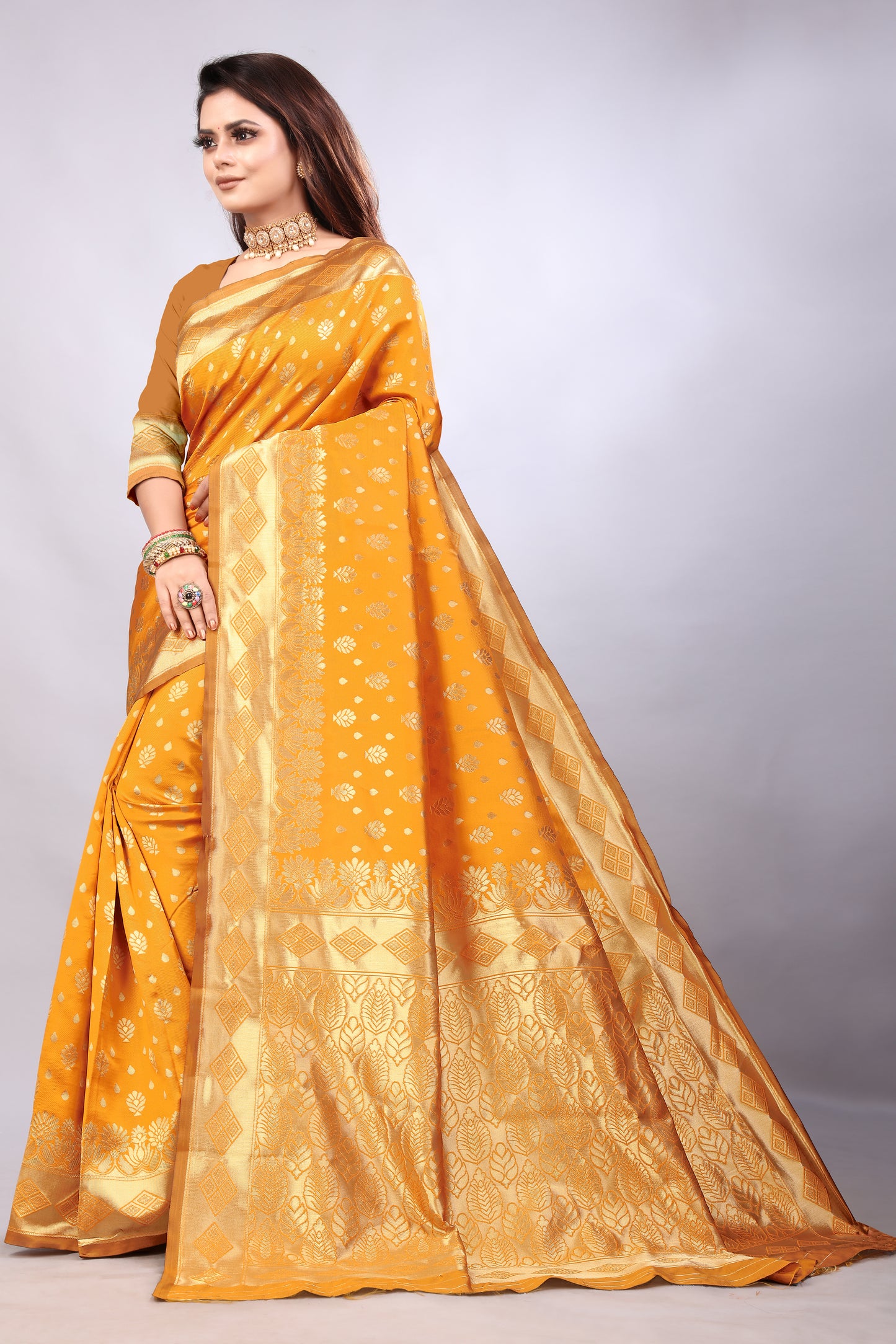 Delightful Exclusive Attractive Designer Bollywood Saree For Women Soft Lichi Silk saree with Rich Pallu & Meenakari with Weaving Border ( Gold Chaki - Orange )