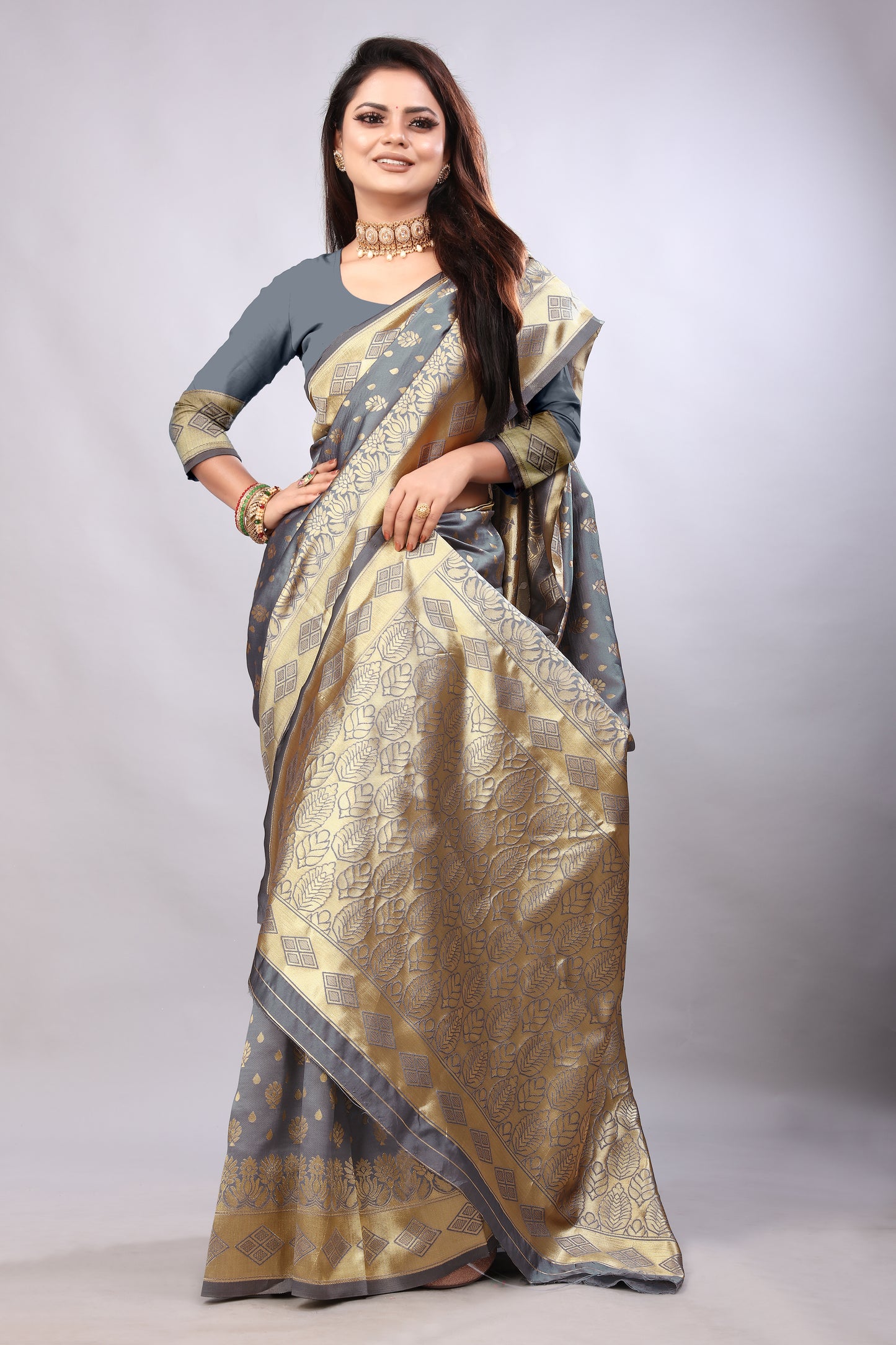 Delightful Exclusive Attractive Designer Bollywood Saree For Women Soft Lichi Silk saree with Rich Pallu & Meenakari with Weaving Border ( Gold Chaki - Grey )