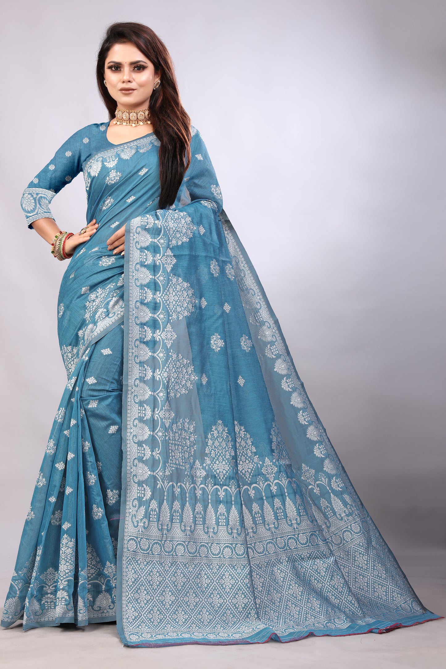 Delightful Exclusive Attractive Designer Bollywood Saree For Women Soft Lichi Silk saree with Rich Pallu & Meenakari with Weaving Border ( Rapair Flower - Blue )