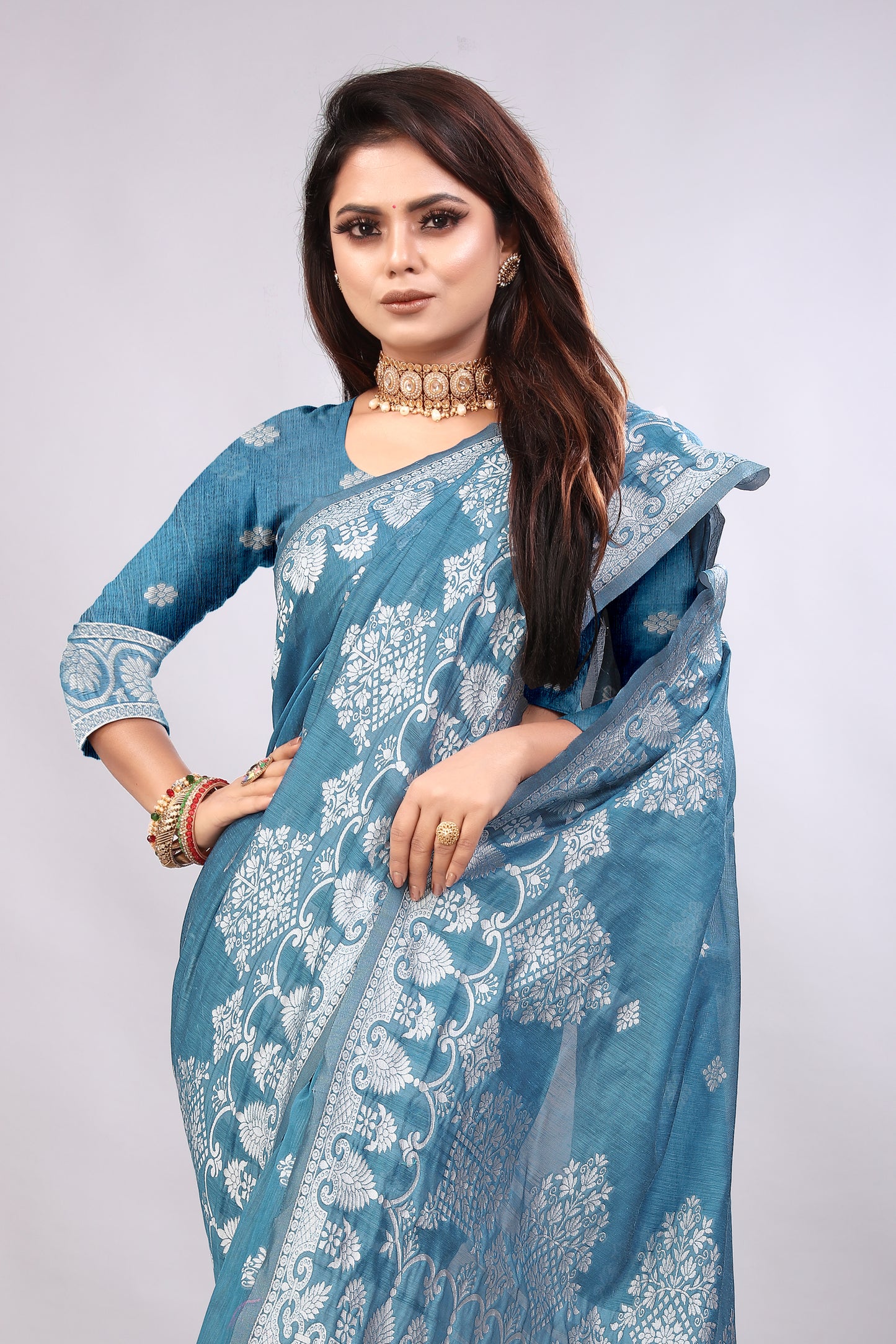 Delightful Exclusive Attractive Designer Bollywood Saree For Women Soft Lichi Silk saree with Rich Pallu & Meenakari with Weaving Border ( Rapair Flower - Blue )