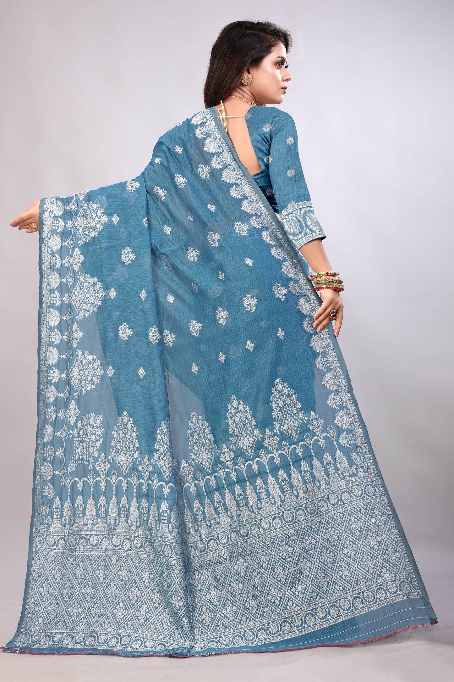 Delightful Exclusive Attractive Designer Bollywood Saree For Women Soft Lichi Silk saree with Rich Pallu & Meenakari with Weaving Border ( Rapair Flower - Blue )