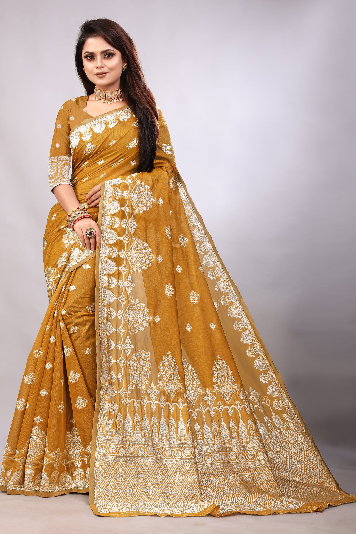 Delightful Exclusive Attractive Designer Bollywood Saree For Women Soft Lichi Silk saree with Rich Pallu & Meenakari with Weaving Border ( Rapair Flower - Yellow )