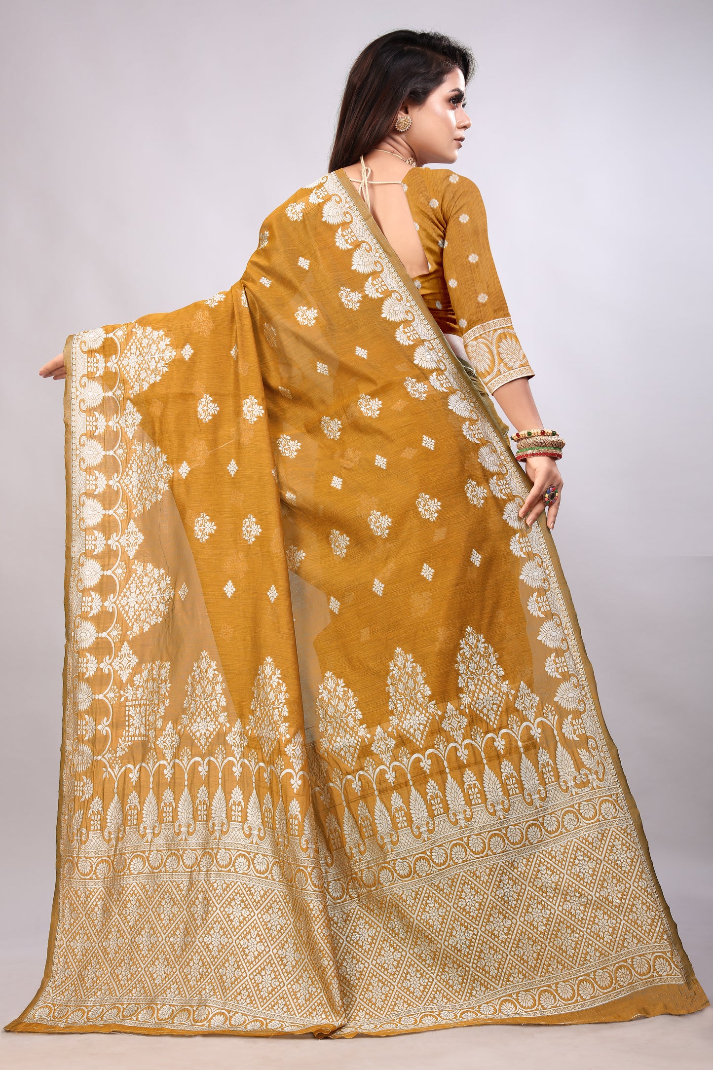 Delightful Exclusive Attractive Designer Bollywood Saree For Women Soft Lichi Silk saree with Rich Pallu & Meenakari with Weaving Border ( Rapair Flower - Yellow )