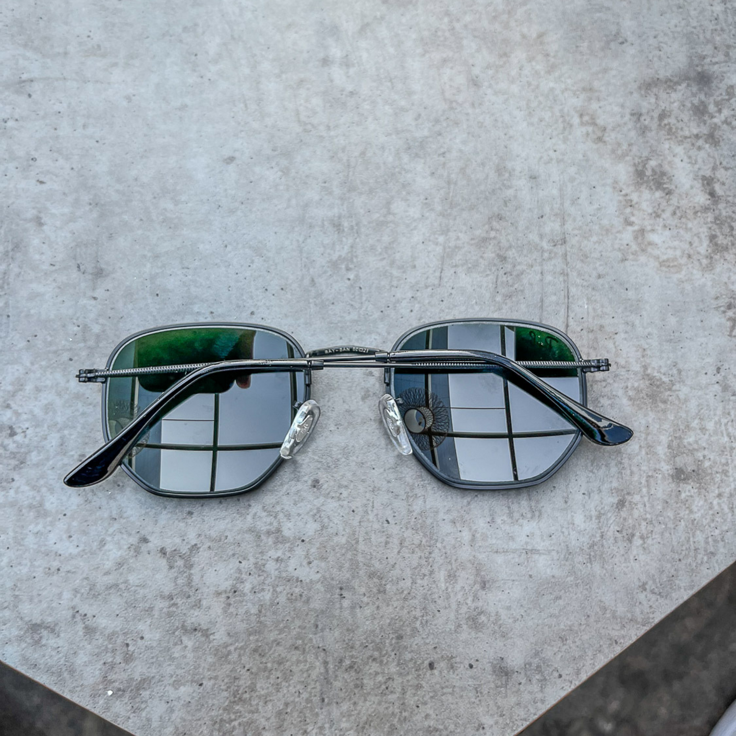 RAY-BAN New Stylish Attractive Green & Black 3447 Round Sunglass For Unisex