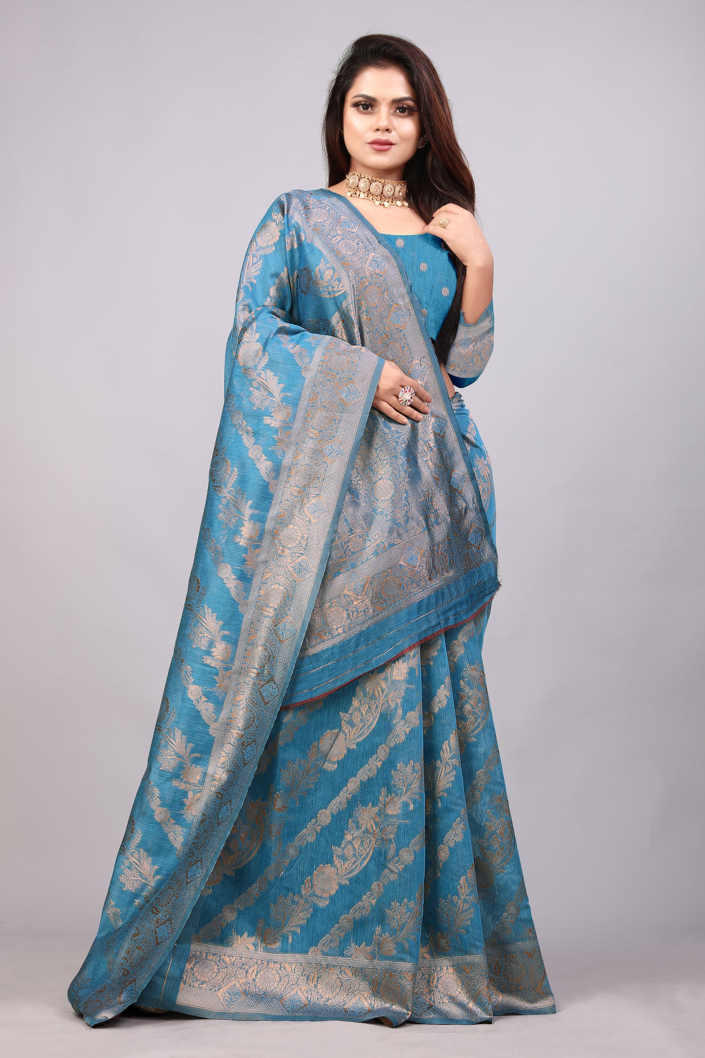 Delightful Exclusive Attractive Designer Bollywood Saree For Women Soft Lichi Silk saree with Rich Pallu & Meenakari with Weaving  Border ( Rapair Leriya - Light Blue )