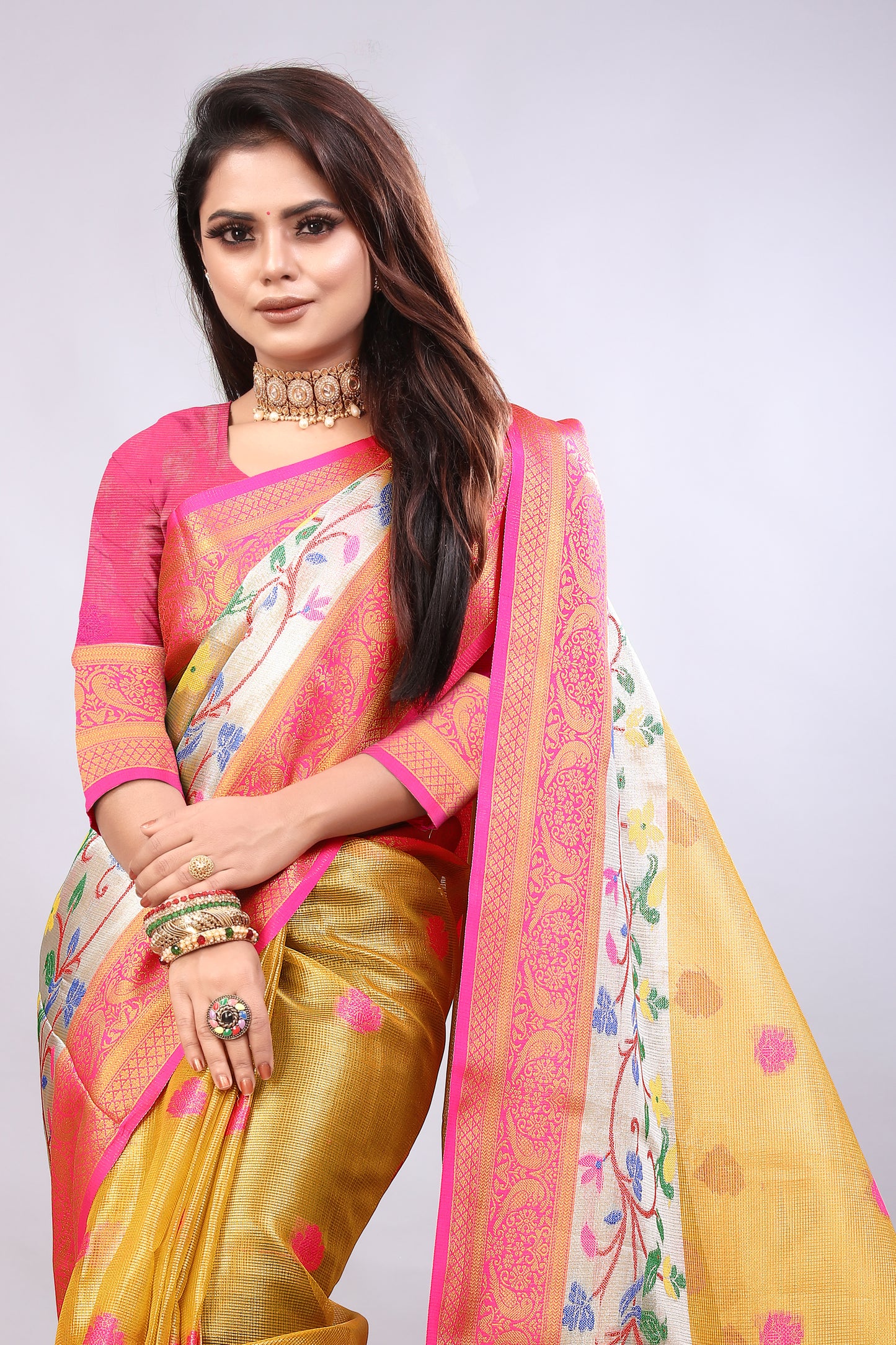 Delightful Exclusive Attractive Designer Bollywood Saree For Women Soft Lichi Silk saree with Rich Pallu & Meenakari with Weaving  Border ( Gold Chaki - Pink )