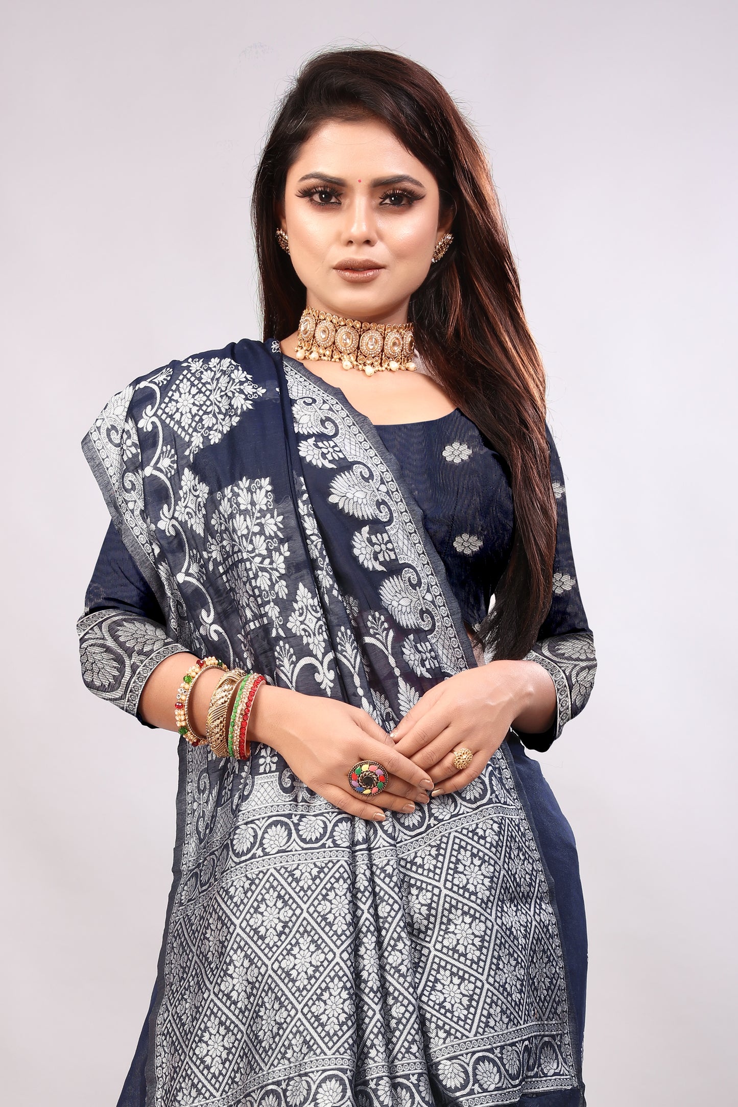 Delightful Exclusive Attractive Designer Bollywood Saree For Women Soft Lichi Silk saree with Rich Pallu & Meenakari with Weaving  Border ( Rapair Flower - Nevy Blue )