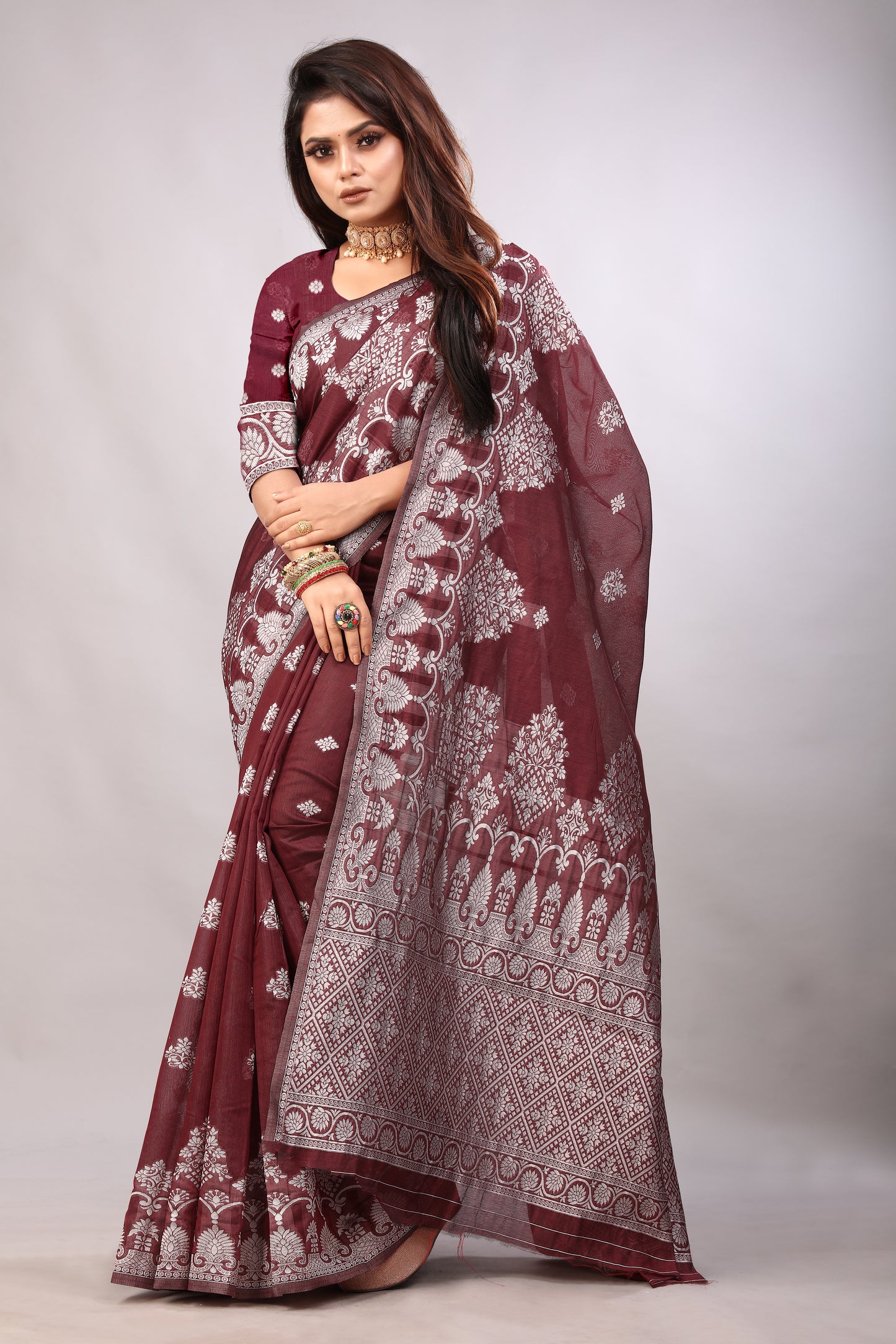Delightful Exclusive Attractive Designer Bollywood Saree For Women Soft Lichi Silk saree with Rich Pallu & Meenakari with Weaving  Border ( Rapair Flower - Brown)