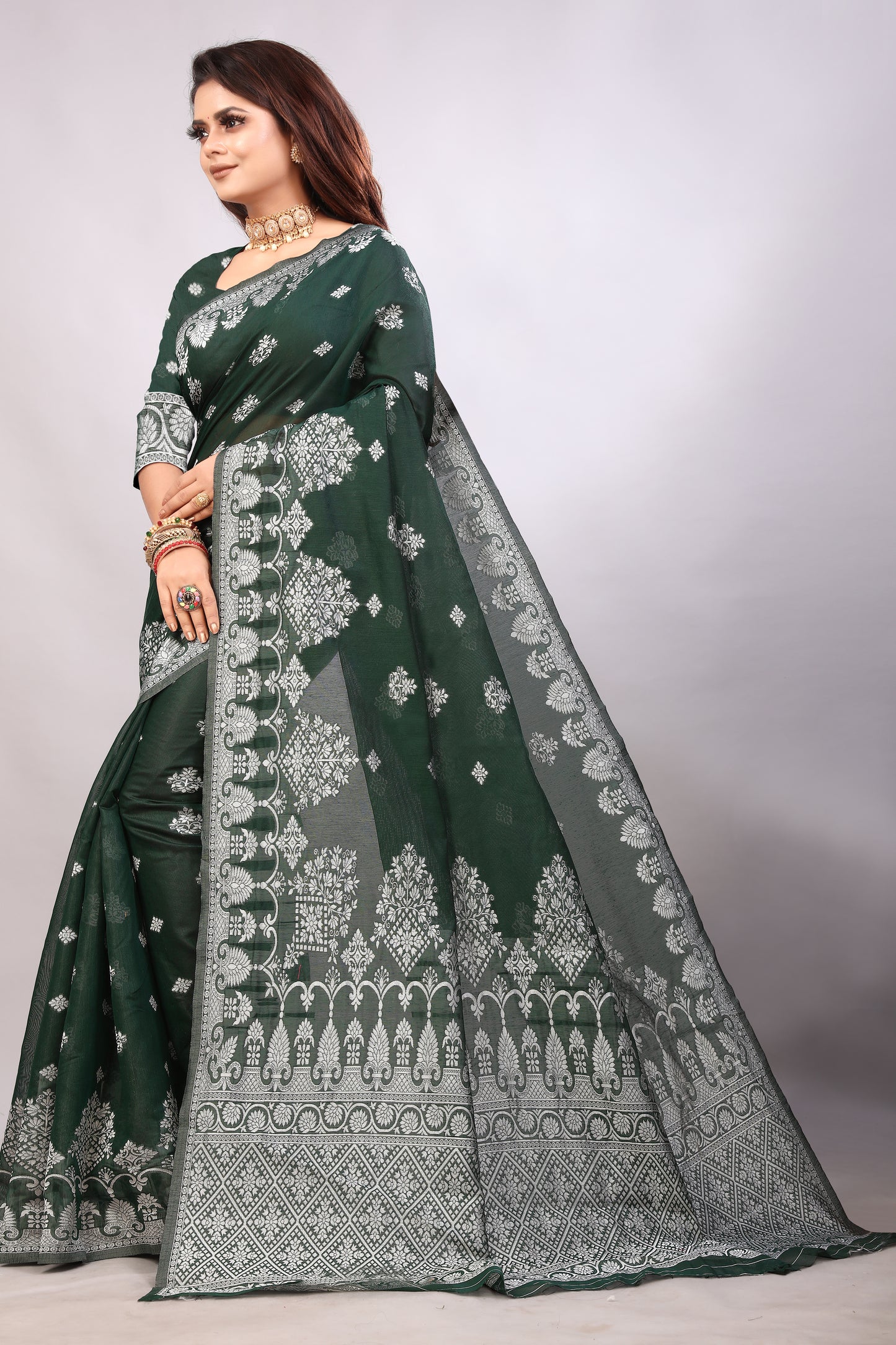Delightful Exclusive Attractive Designer Bollywood Saree For Women Soft Lichi Silk saree with Rich Pallu & Meenakari with Weaving  Border ( Rapair Flower - Dark Green )