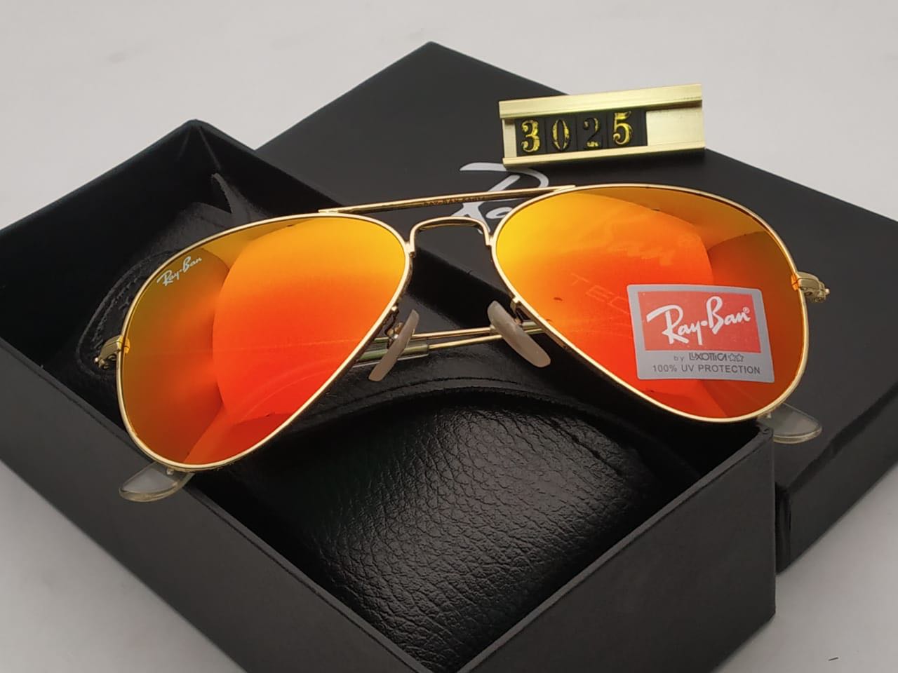 New Fancy Men's Oval Aviator Silver Metal Frame Trendy Hot Favourite Wintage Sunglass For Unisex.