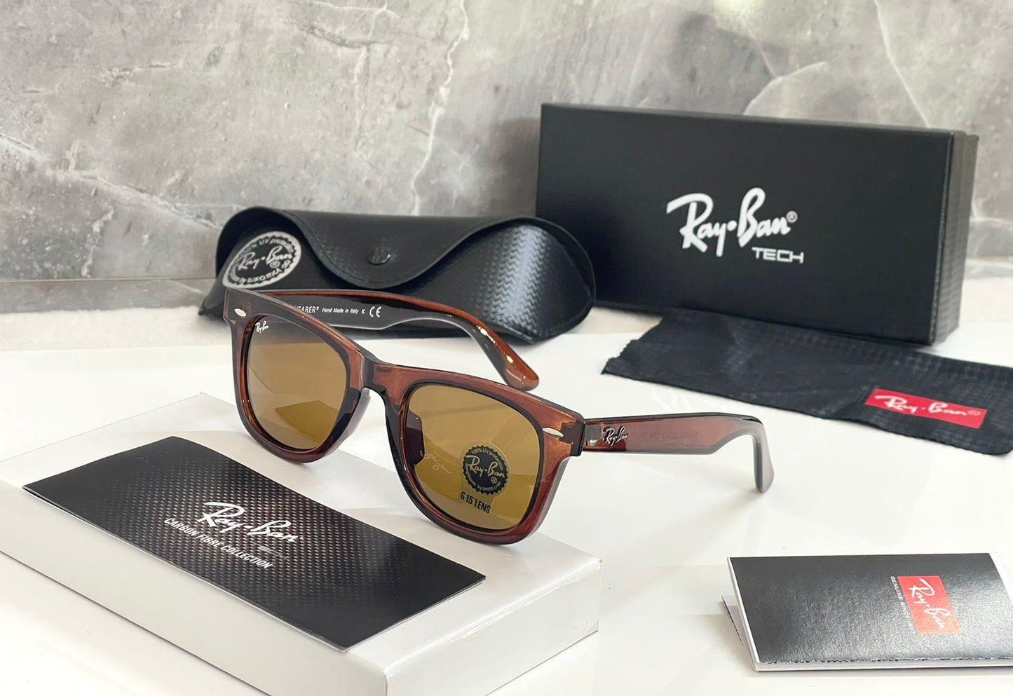 RAY-BAN New Fancy Men's Square Wayfarer Trendy Hot Favourite Wintage Sunglass For Unisex.