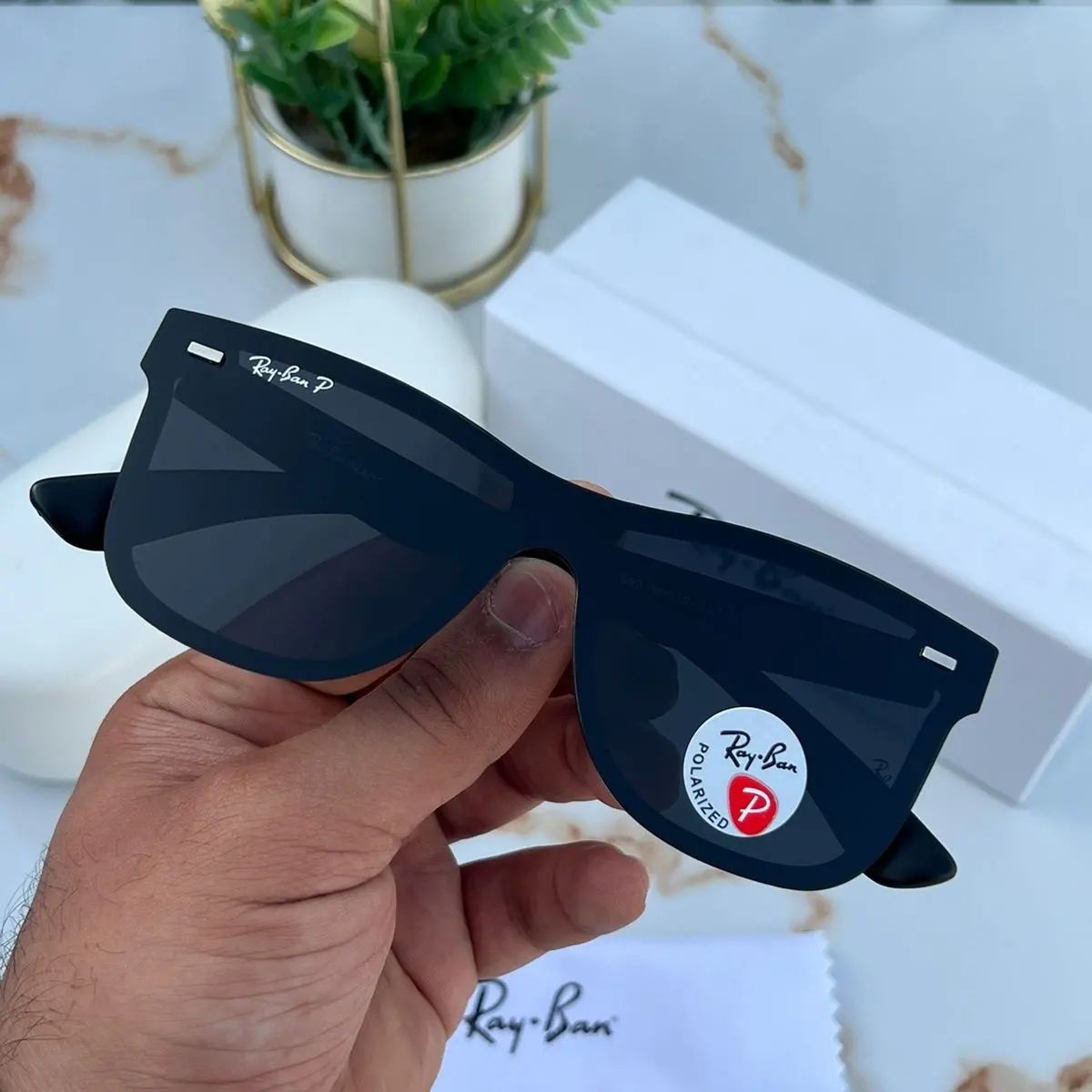 RAY-BAN Black & Black 650 Flat Square Trendy Hot Favourite Wintage Sunglass For Unisex.