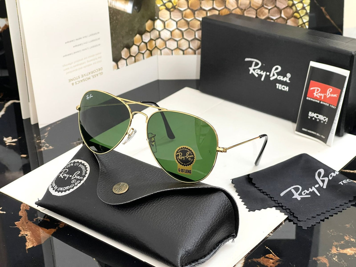 RAY-BAN Green & Gold 3026 Oval Aviator Metal Trendy Hot Favourite Wintage Sunglass For Unisex.
