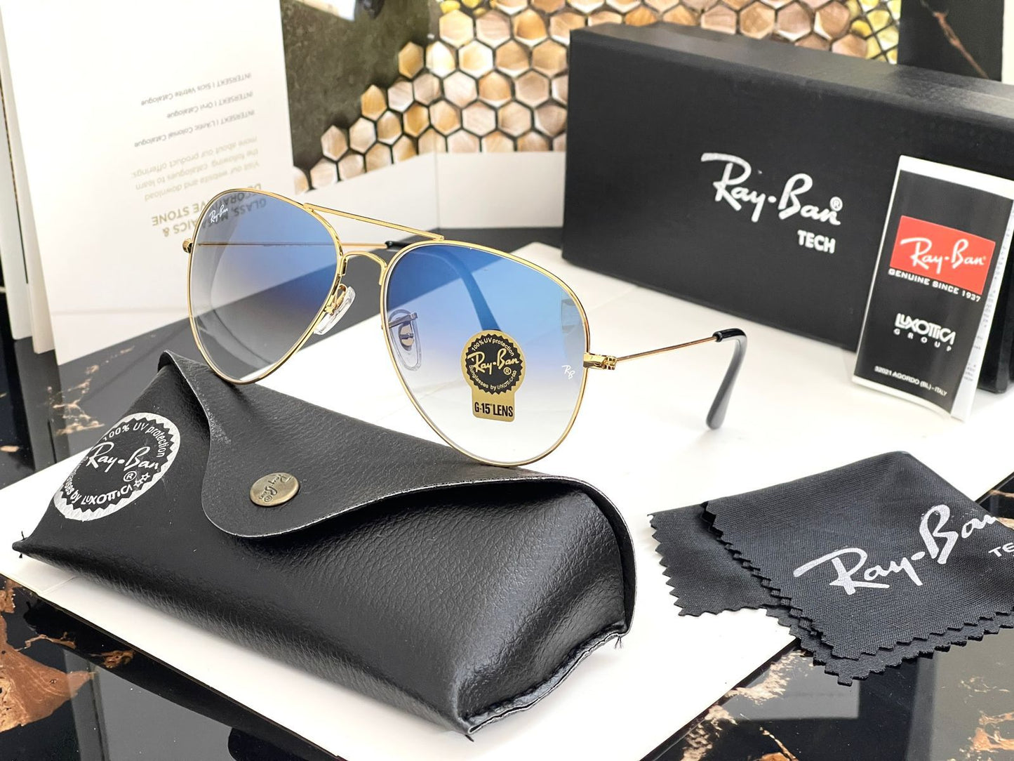 RAY-BAN Blue Shade & Gold 3026 Oval Aviator Metal Trendy Hot Favourite Wintage Sunglass For Unisex.