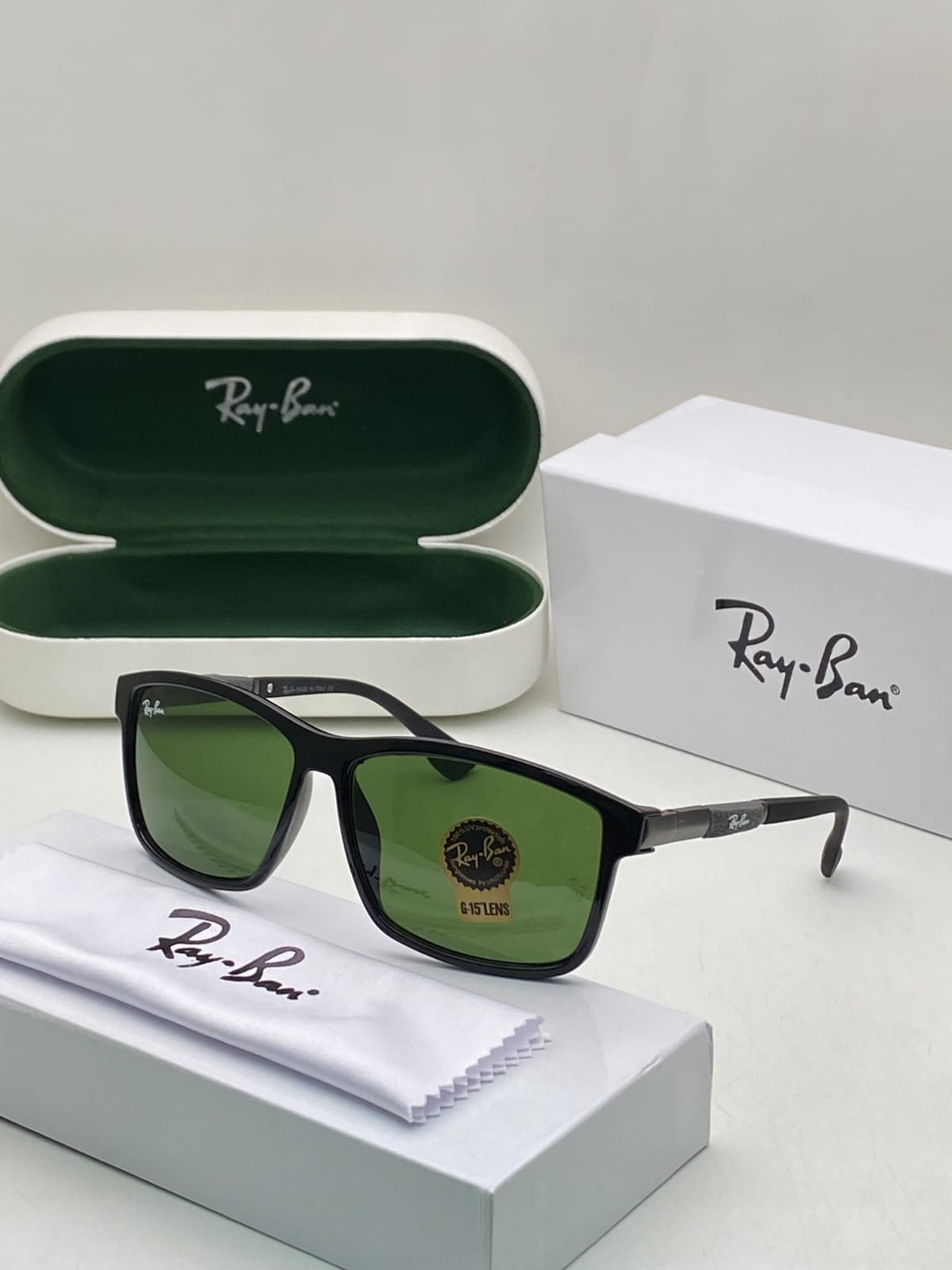 Latest Fancy All Season Special Ray Ban RB Oval Trending Hot Favorite Fashionable Sunglass For Unisex.