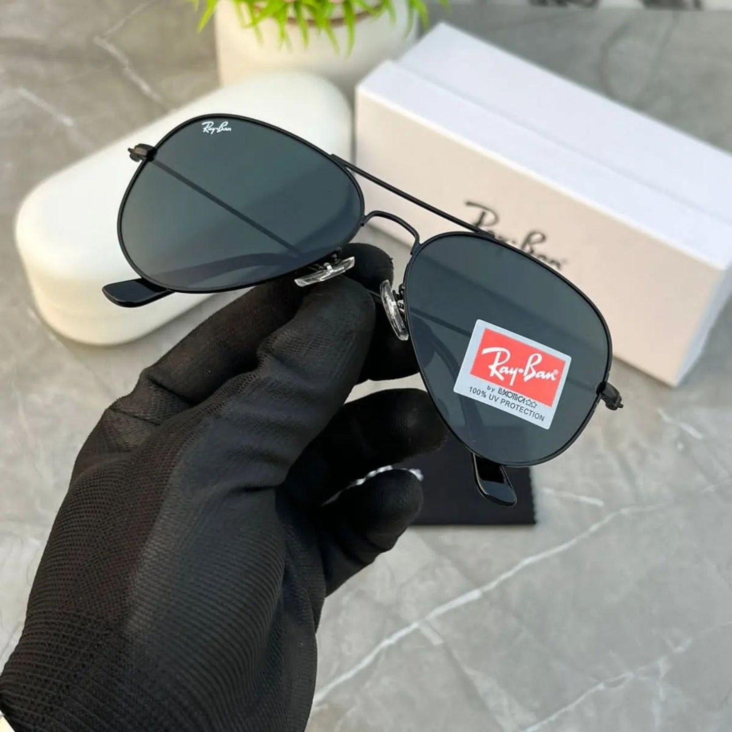 Black Black 3026 Aviator Trendy Hot Favourite Wintage Sunglass For Unisex.