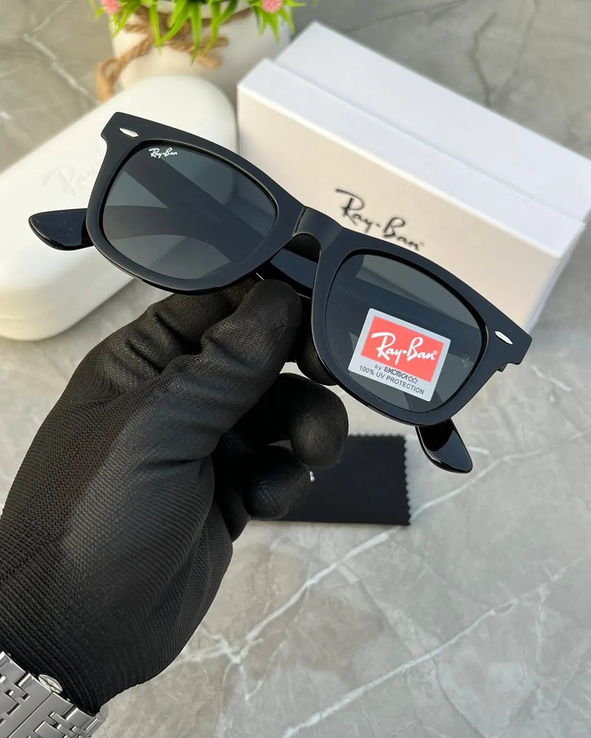 RAY-BAN New Men's Fancy Square Trendy Hot Favourite Wintage Sunglass For Unisex.