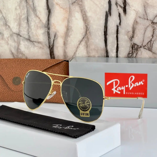 RAY-BAN Black & Gold 3026 Aviator Hot Favourite Wintage Sunglass For Unisex.