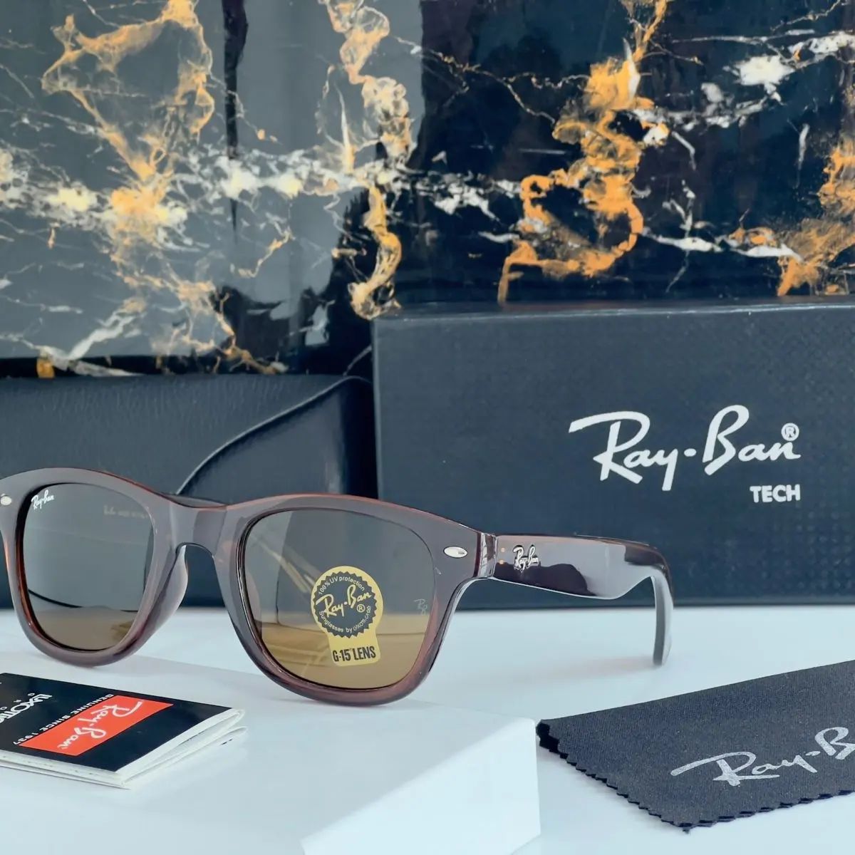 RAY-BAN New Fancy Men's Square Wayfarer Trendy Hot Favourite Wintage Sunglass For Unisex.