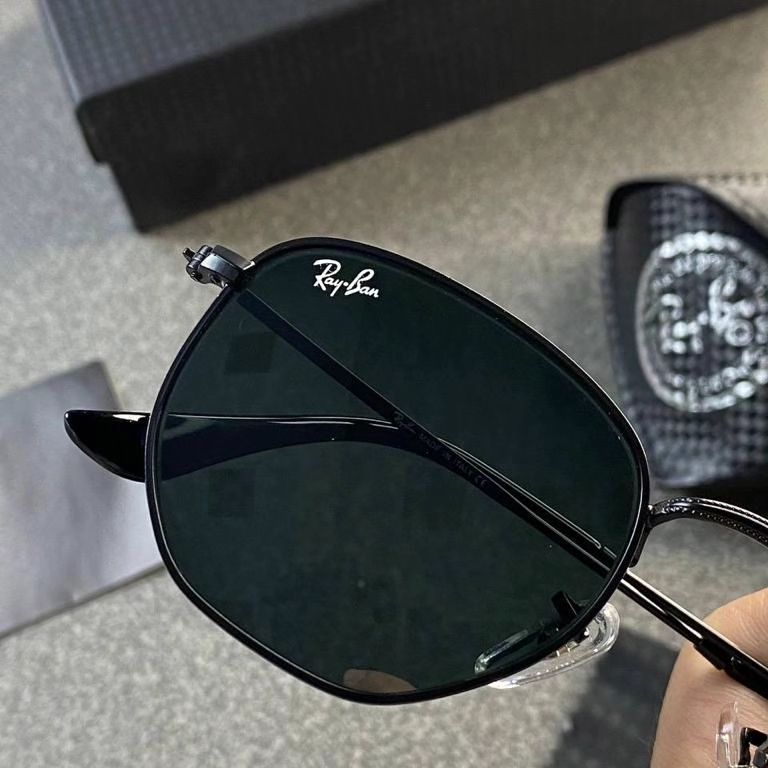 Latest Fancy All Season Special Ray Ban RB Oval Trending Hot Favorite Fashionable Sunglass For Unisex.