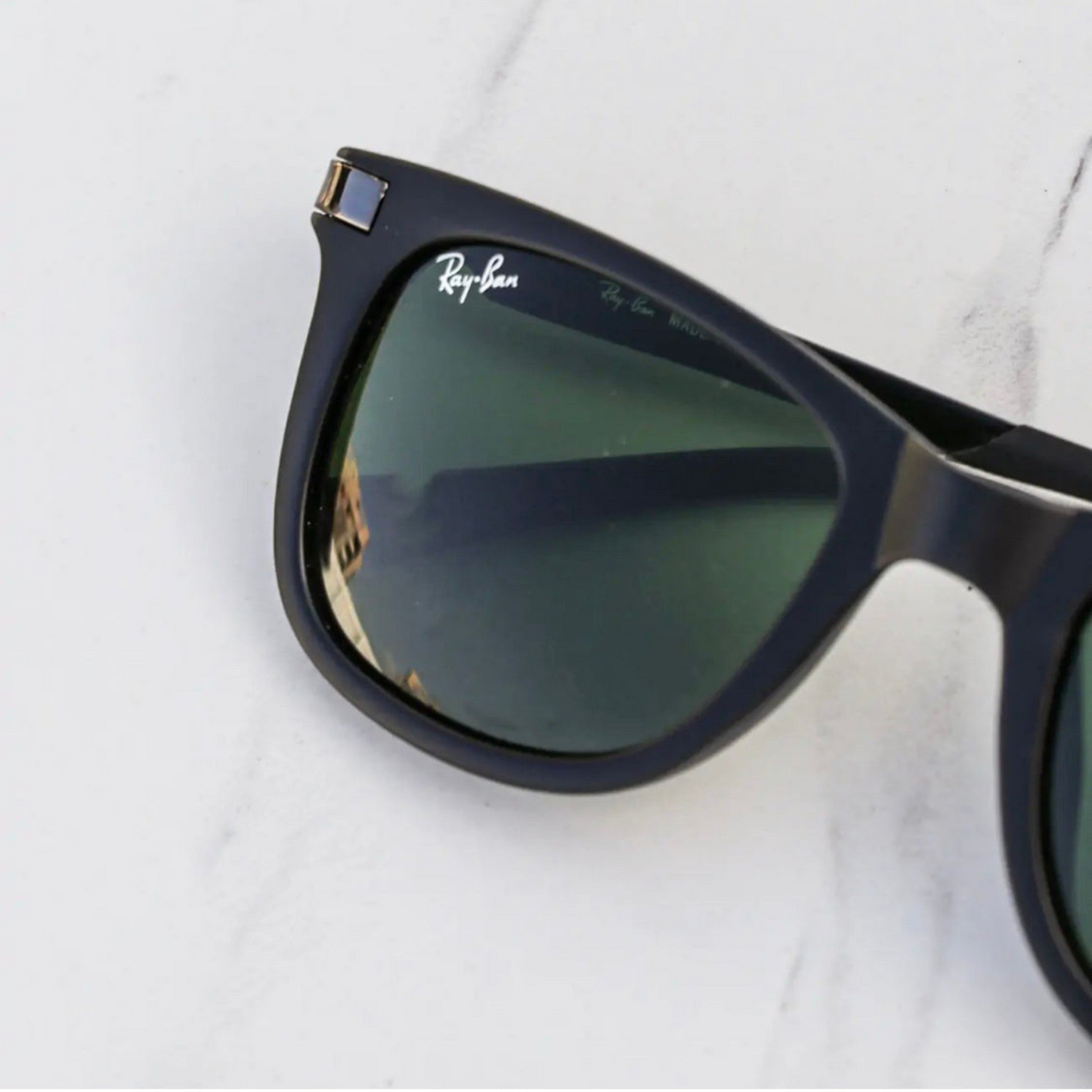 New Addition Green & Black 4287 Square Sunglass For Unisex